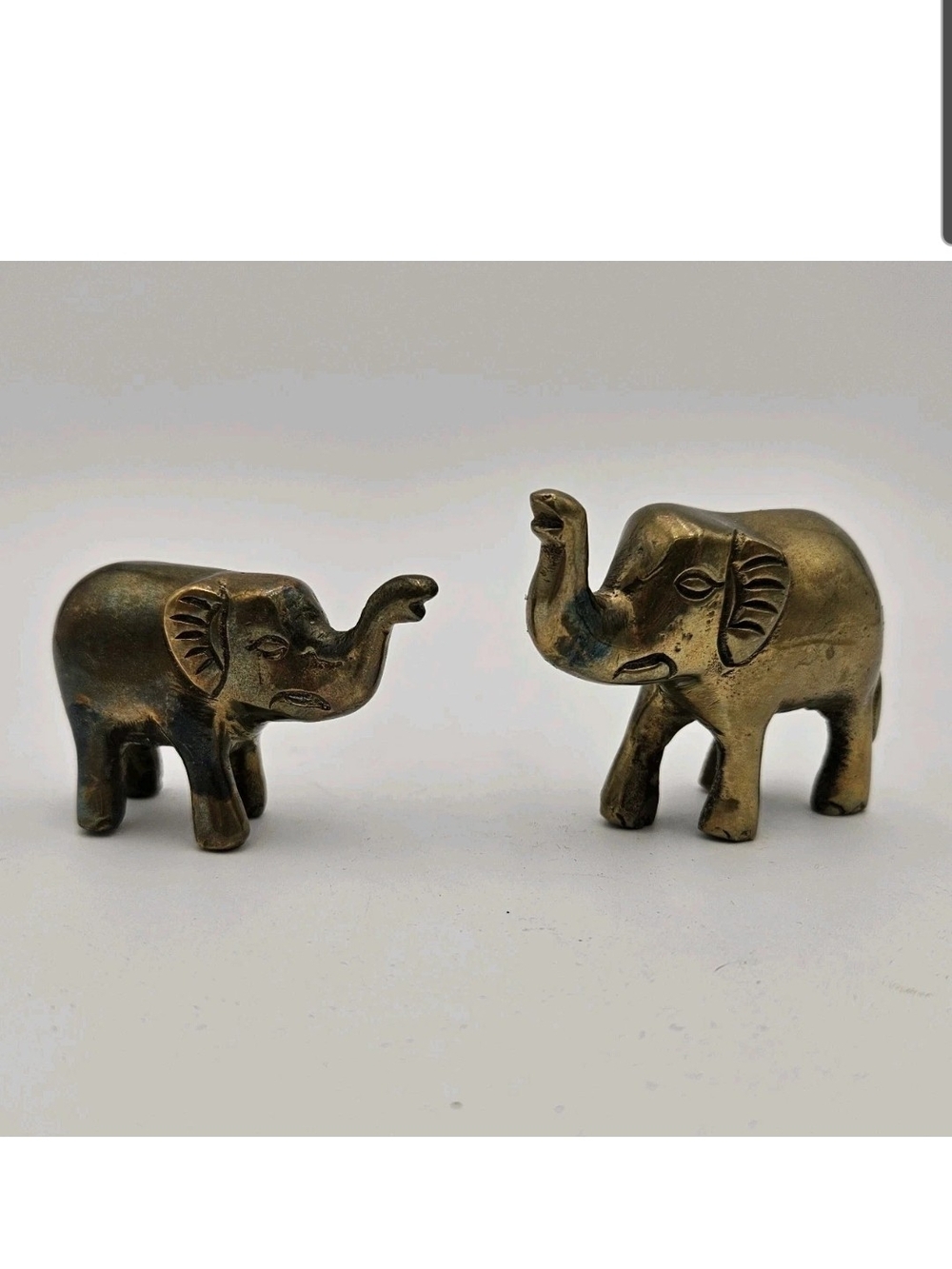 Antique-Style Brass Elephant Figurine Set - Gold Accent Decor